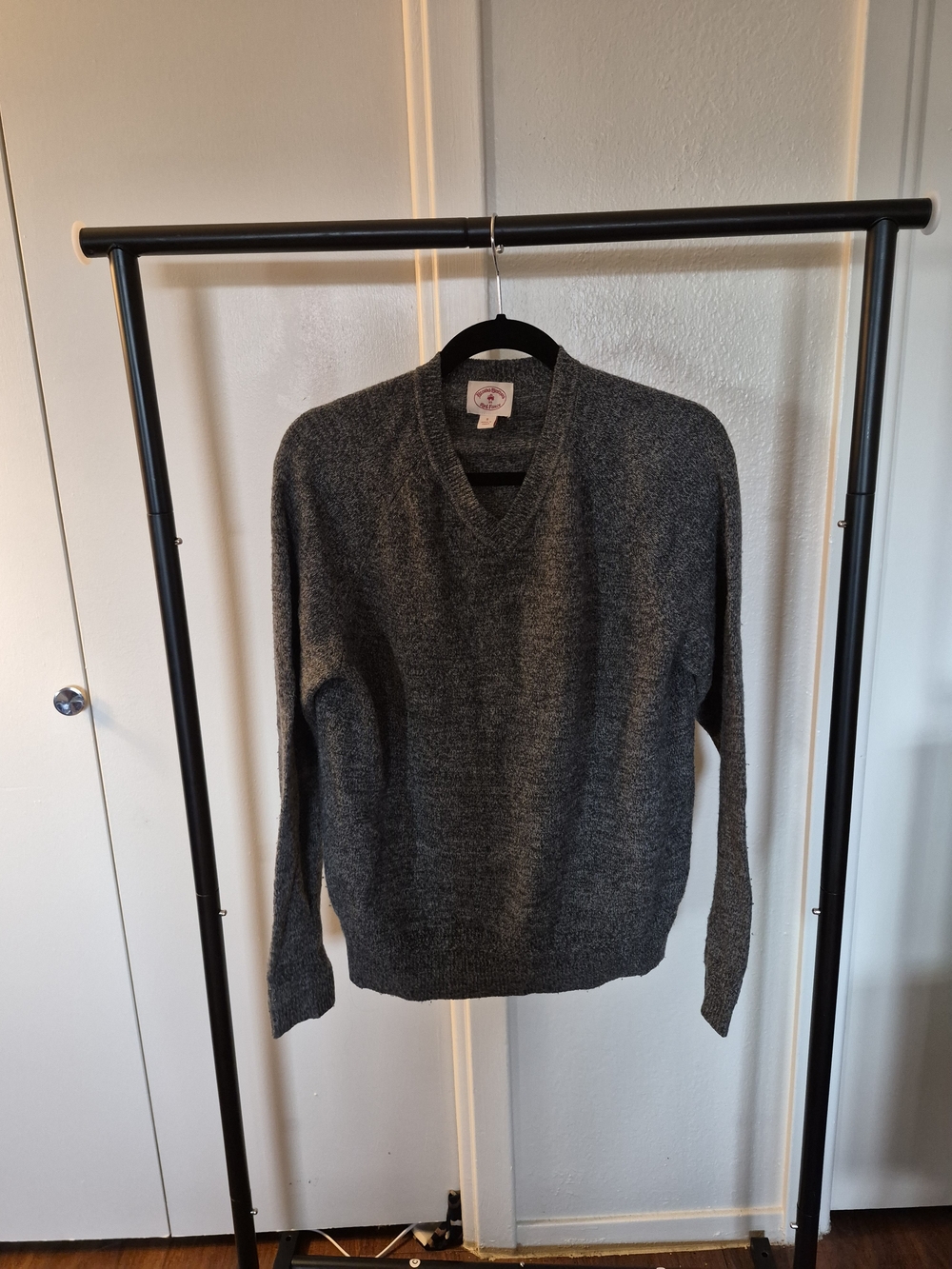 Brooks Brothers Men's Dark Gray V-Neck Sweater